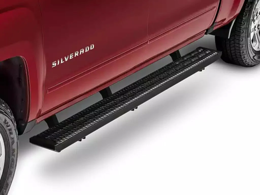 N-Fab Growler Fleet Side Steps 17-19 GM Crew Cab 2500HD / 3500